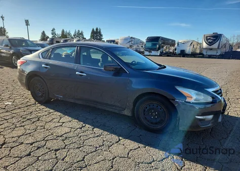 2013 Nissan Altima 2.5 z USA, uszkodzony, nr VIN 1N4AL3AP3DC278524